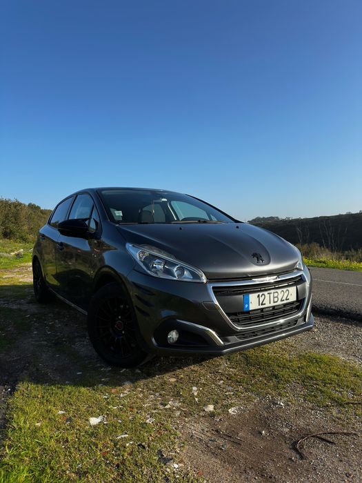Peugeot 208 PureTech 1.2 Gasolina