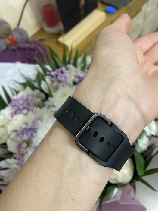 Розумний годинник Samsung Galaxy Watch 4 в бездоганному стані