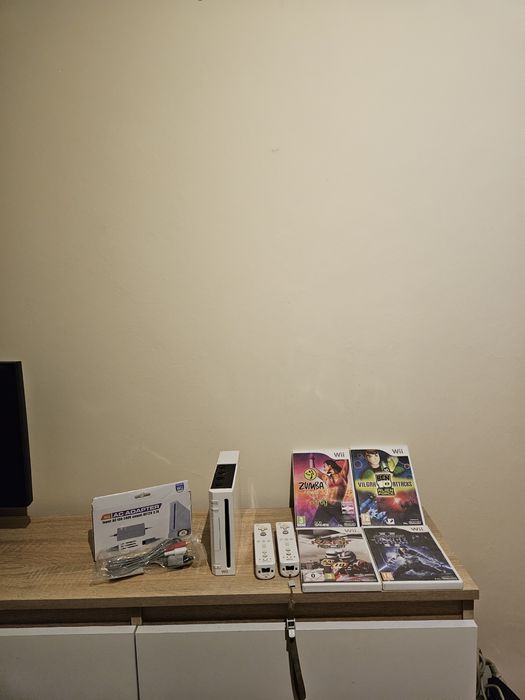 Konsola Nintendo Wii +Pady Gry