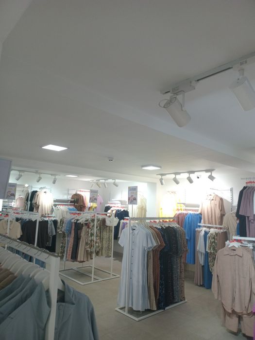 Продам приміщення  на Вокзальній навпроти Трашу!