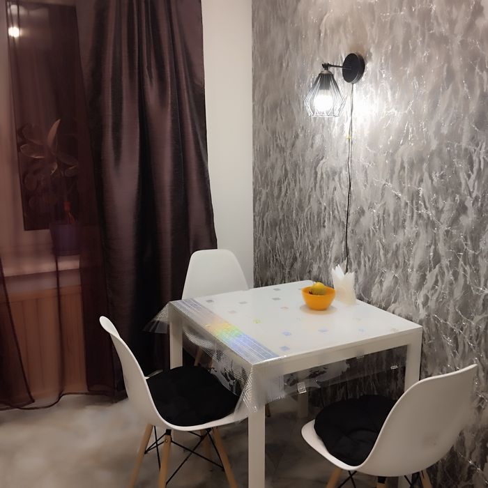 1-на кВ. Макд.Світло є.