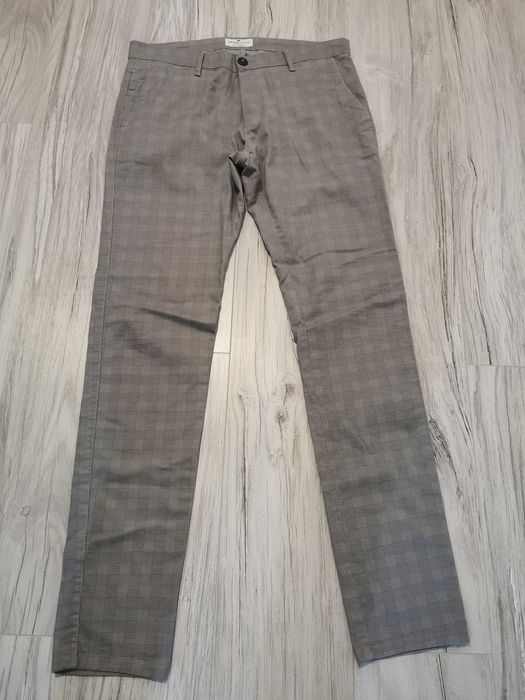 Spodnie w kratkę meskie