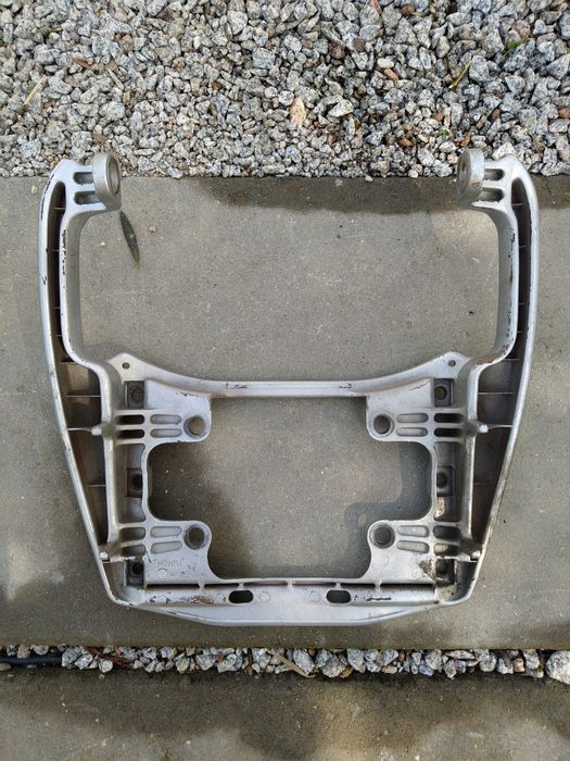 Suporte Honda Dominator 650