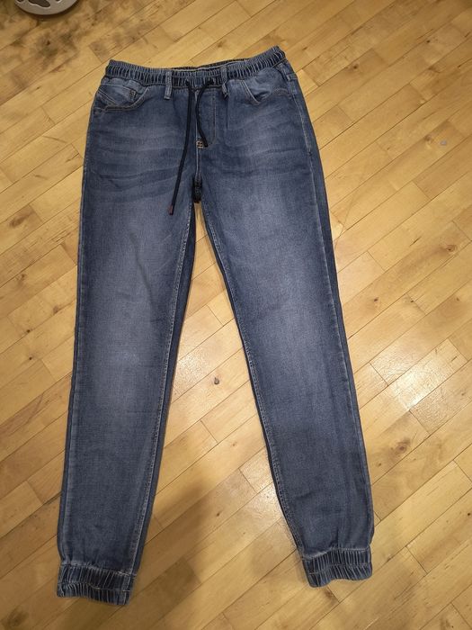 Granatowe joggery jeansy w33 nowe bez metki