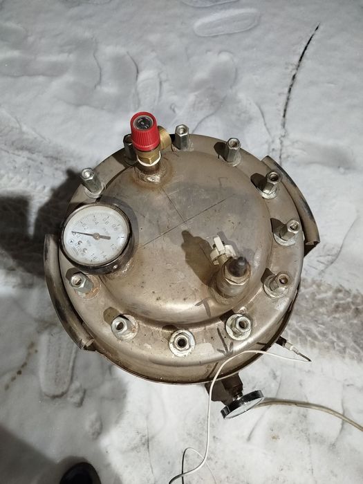 Продам електро авто клав нержавійка влазить 30 банок 05 або18 банок 1