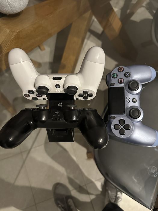 Ps4 1 TB+ 3 comandos