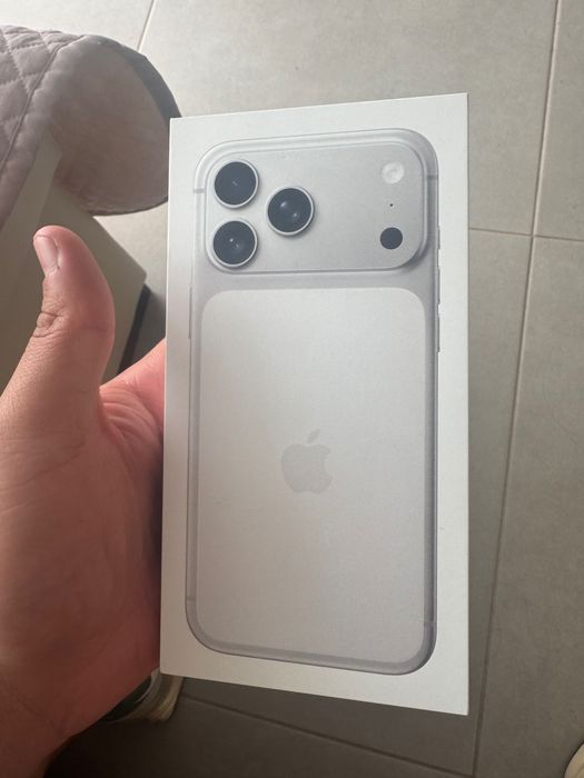 IPHONE 17 pro max