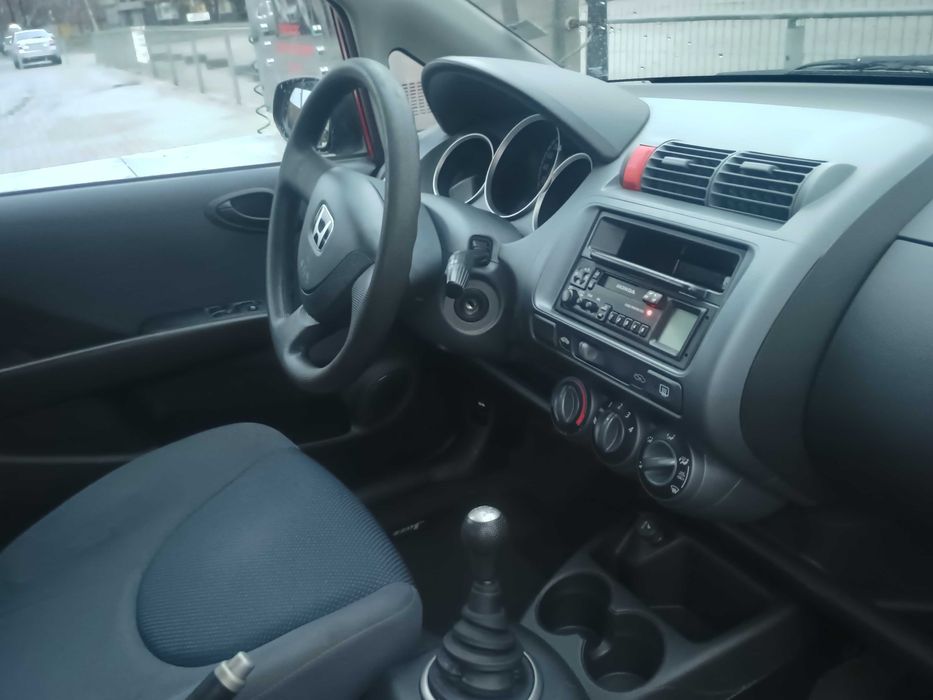 Хонда Джаз автомобіль 2004