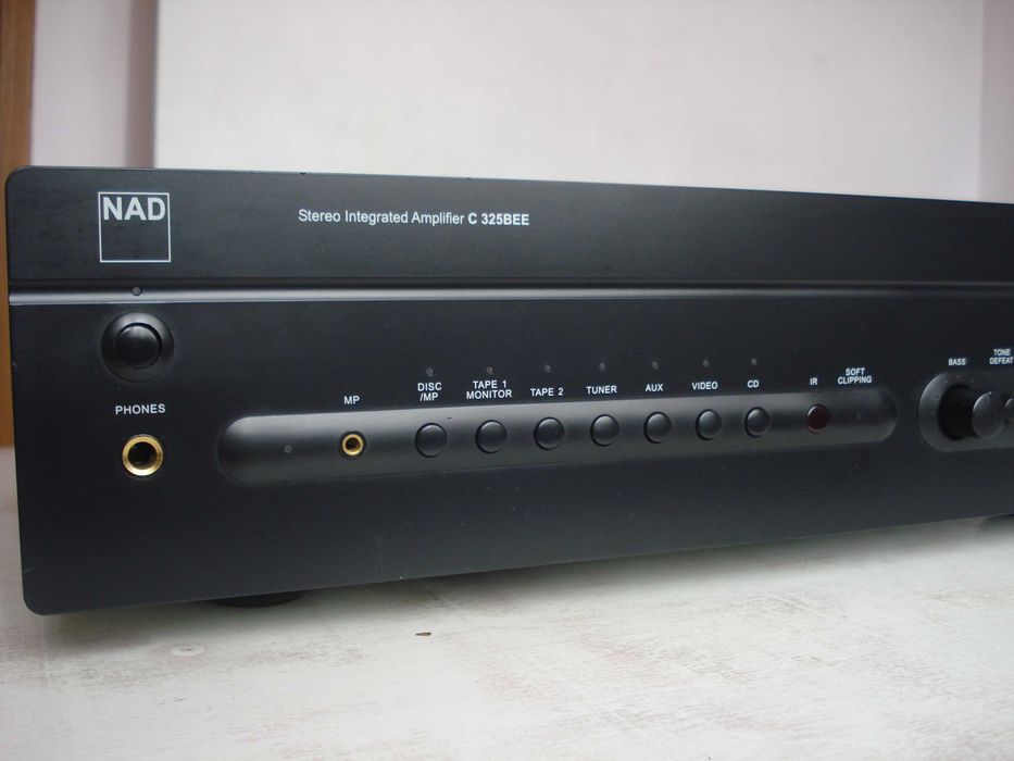 Підсилювач NAD c370, c325bee, c340