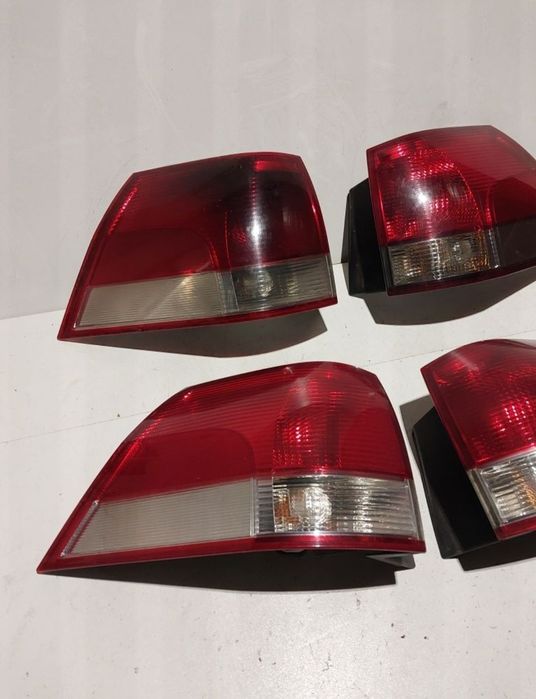 Opel Vectra C kombi tylna lampa tył prawa lewa prawy lewy