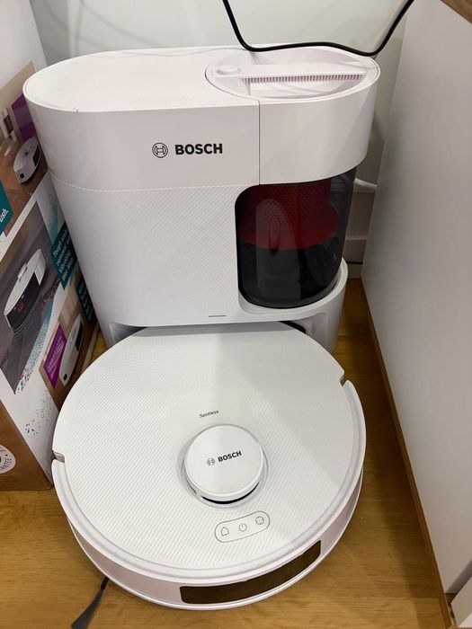 Aspirador Robô praticamente sem uso.