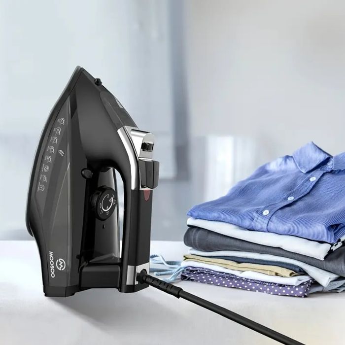 Żelazko parowe Moosoo 1800W