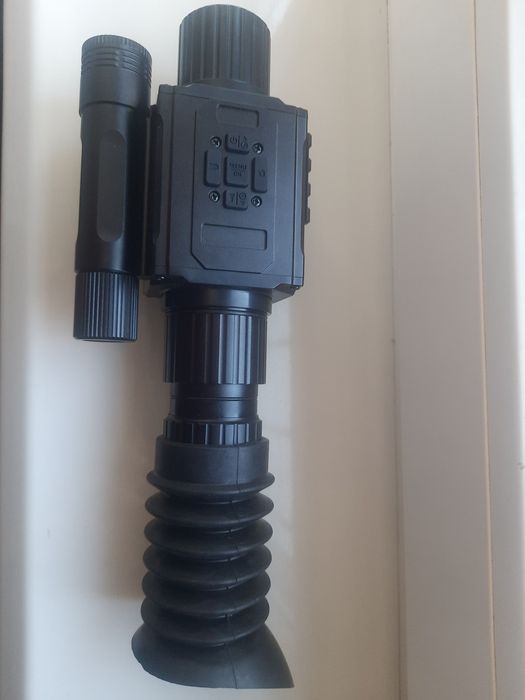 Цифровой прицел ночного видения, Megaorei M6, день-ніч.