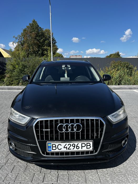 Audi Q3 2013 рік