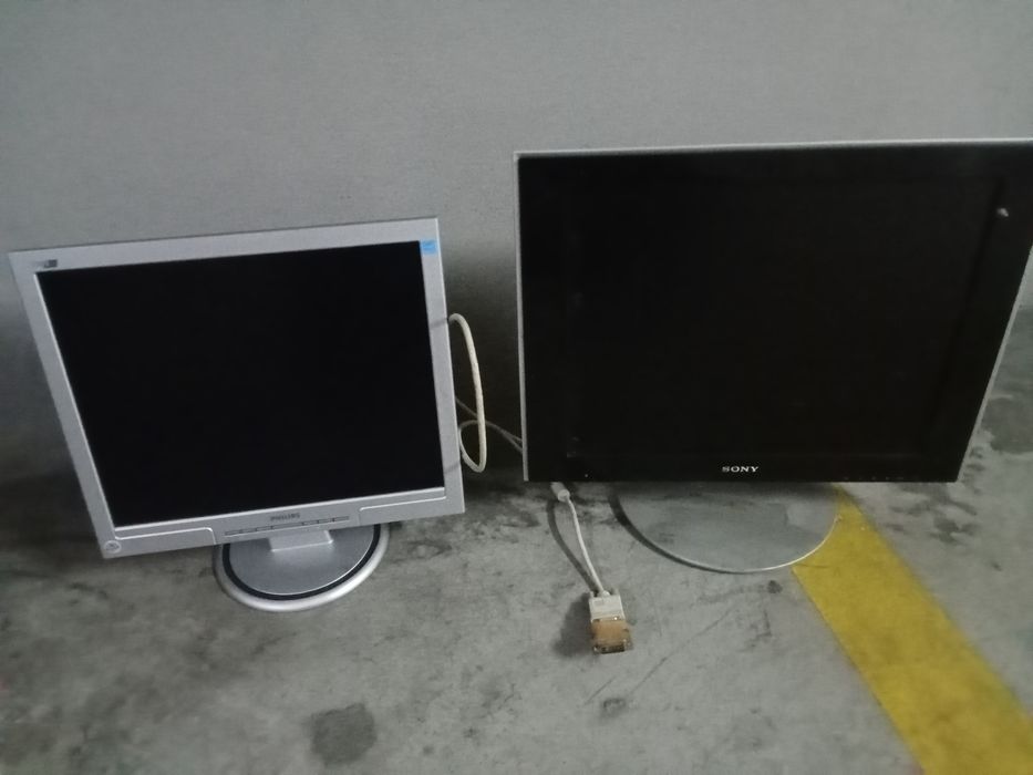 Selling monitors – 6 units, all functional64284591999875120