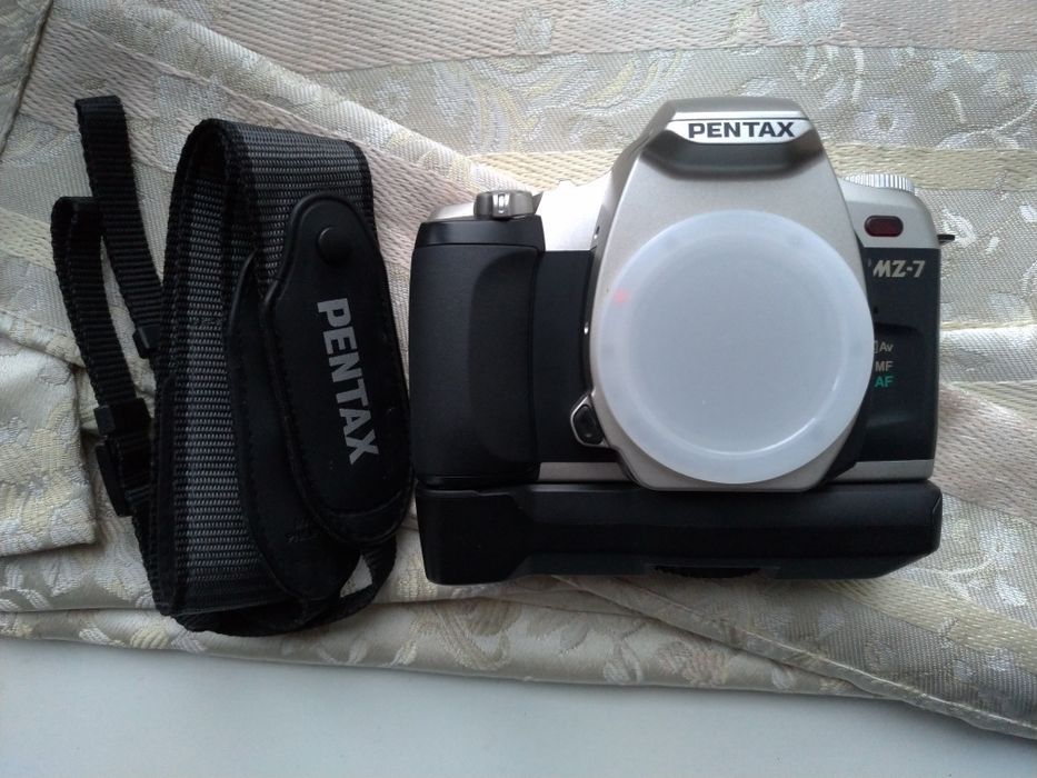 Pentax MZ-7 + Pentax 28-80mm