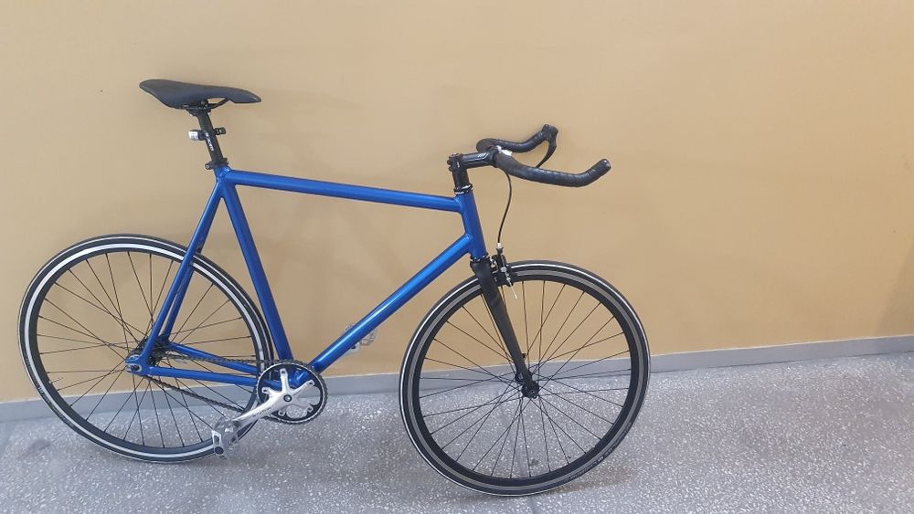 Rower szosowy, rama aluminiowa 60 cm w kolorze Subaru