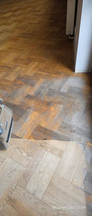 Renowacja schodów i cyklinowanie podłóg. Układanie parkietu i paneli.