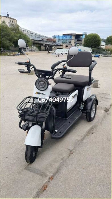 Електротрицикл пасажирський DOZER Model 4
