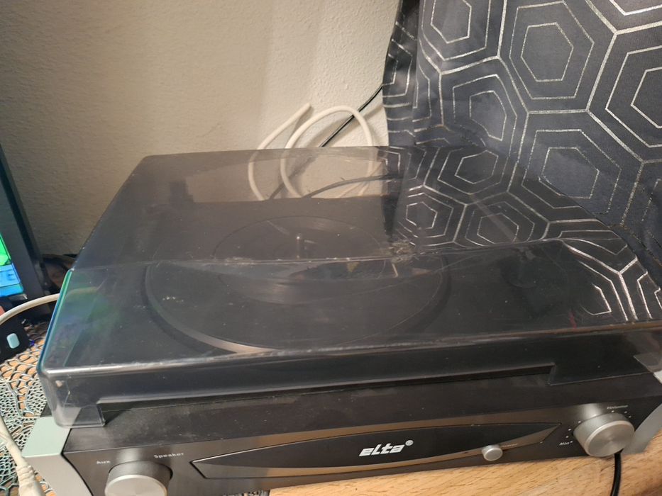 Gramofon elta M 2950