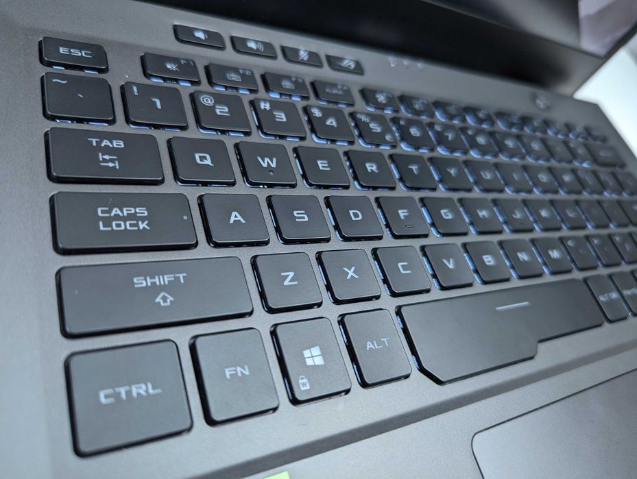 LAPTOP GAMINGOWY 14" Asus ROG Zephyrus RTX 3050 Ryzen 7 5800HS 144hz