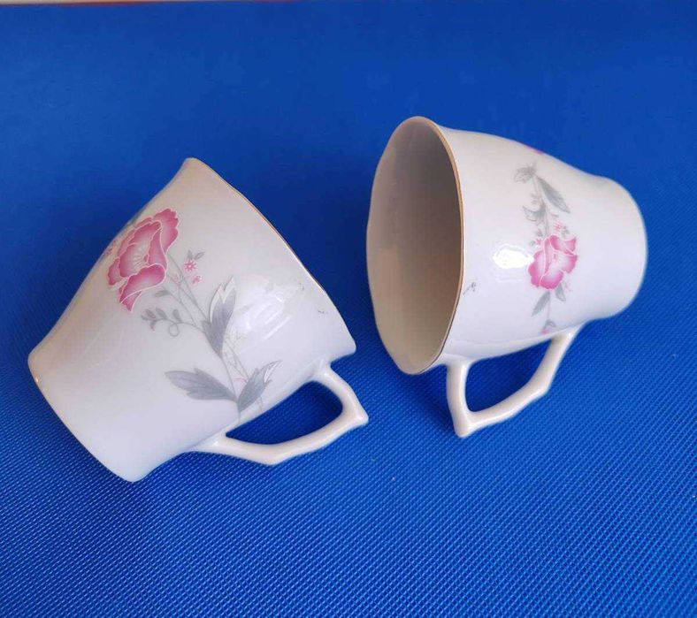 Filiżanki ze spodeczkami talerzyk, 3 kpt., stara porcelana, chińskie
