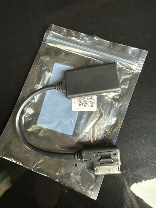 Продам блютуз  адаптер Ауді