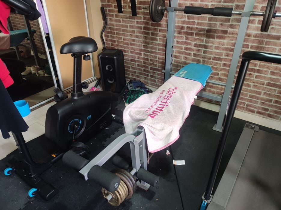 Máquina de musculação Adidas