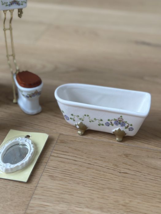 Mobília em miniatura para casa de bonecas da Dollhouse Collectors