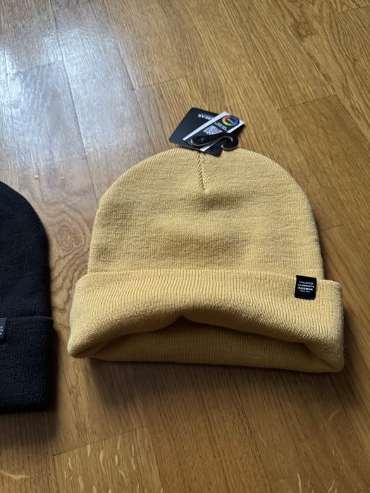 Шапка Pull and Bear