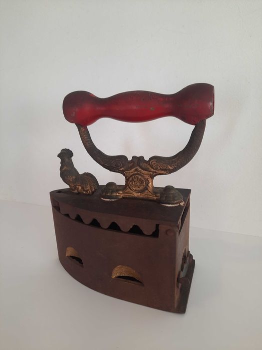 Ferro de engomar Oliva (Anos 30/40)