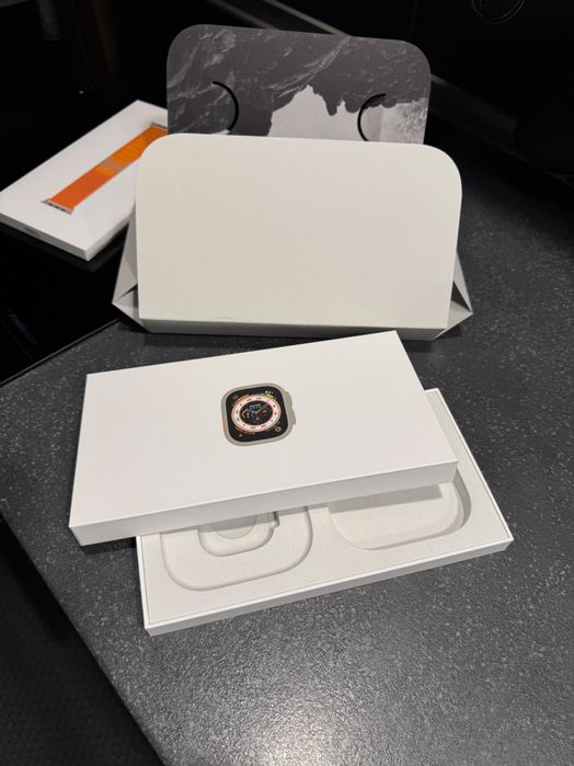 Apple Watch Ultra 49mm Titanium