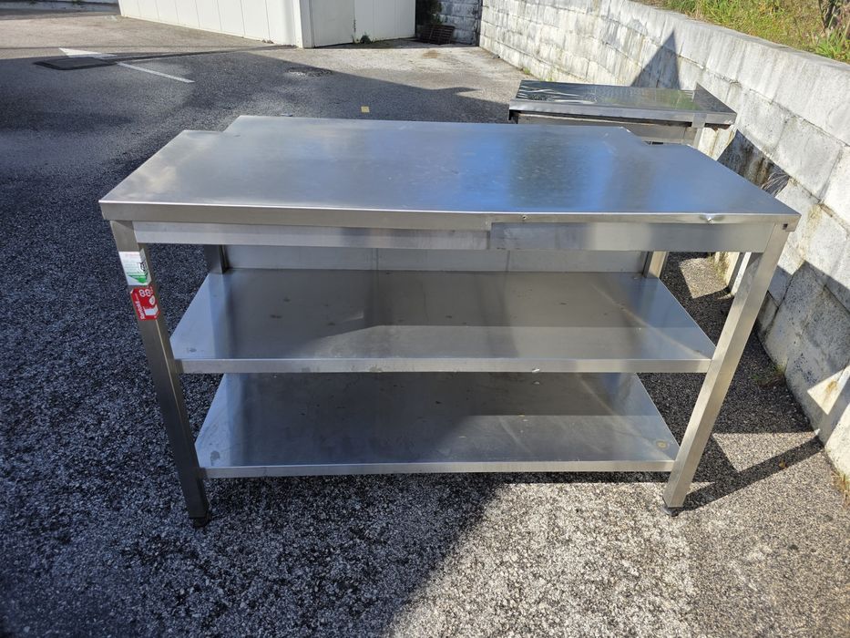 Bancadas em Inox com prateleira