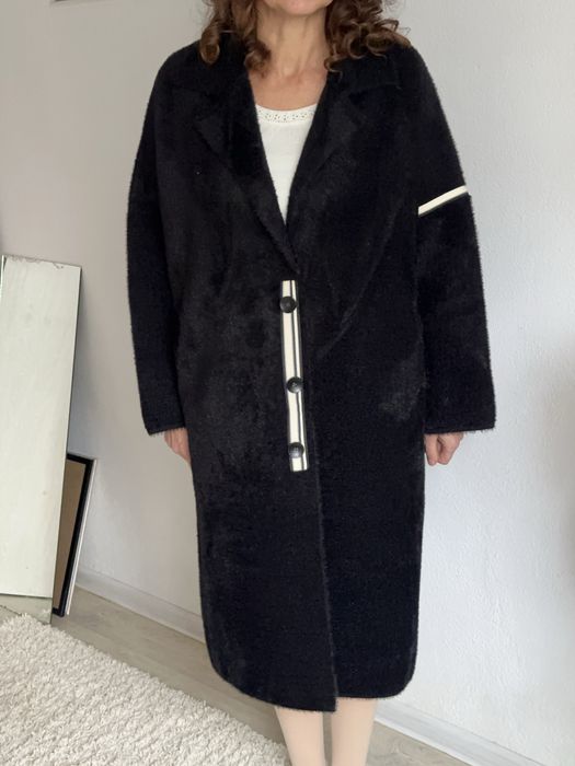 Тепла чорна альпака