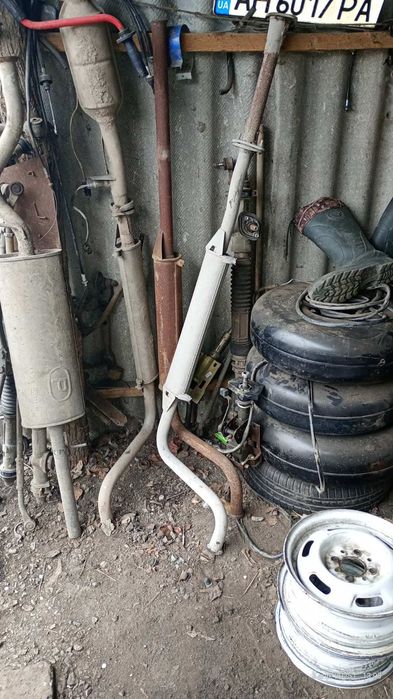 Випускний колектр  резонатор ваз 2108-2113