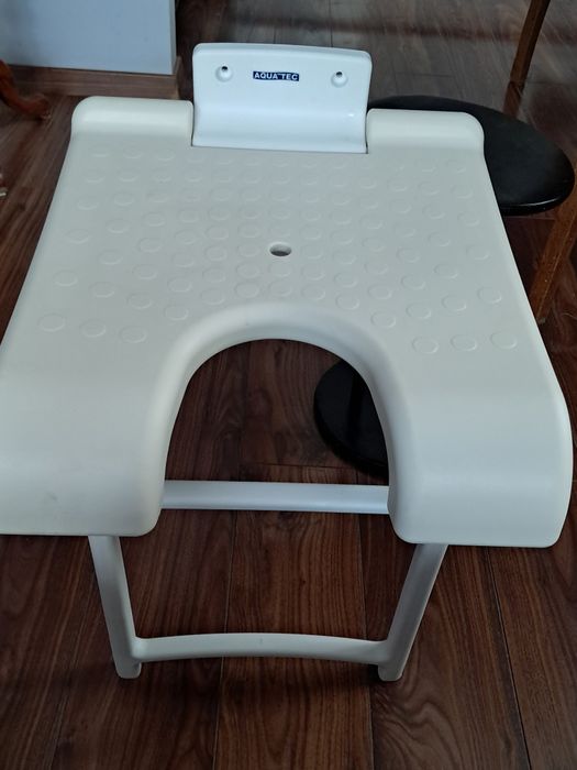 Siodełko prysznicowe składane Aquatec