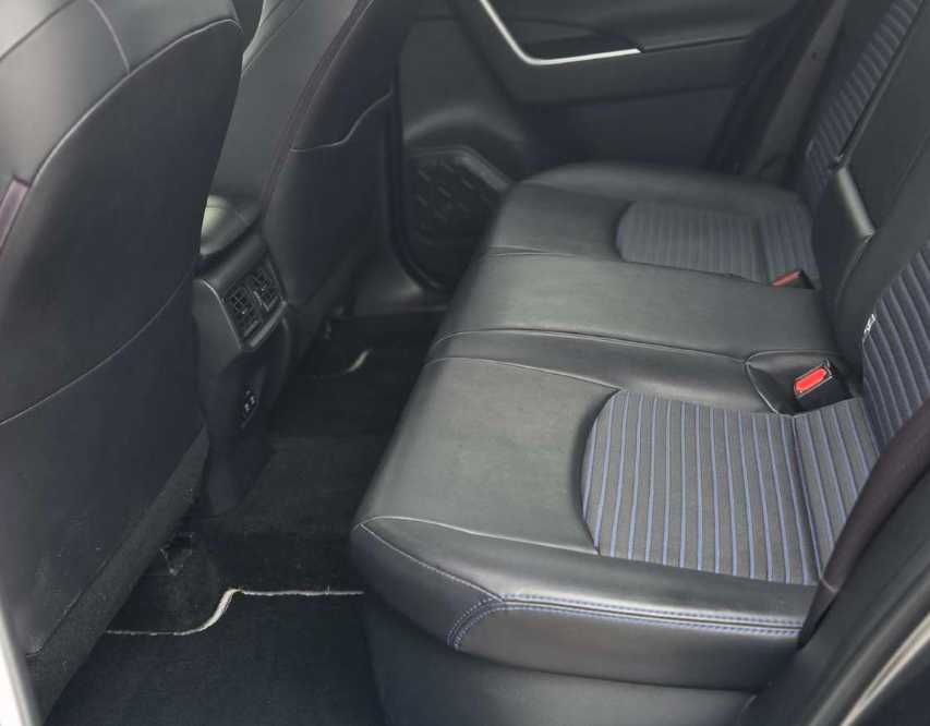 Toyota RAV4 2019 року