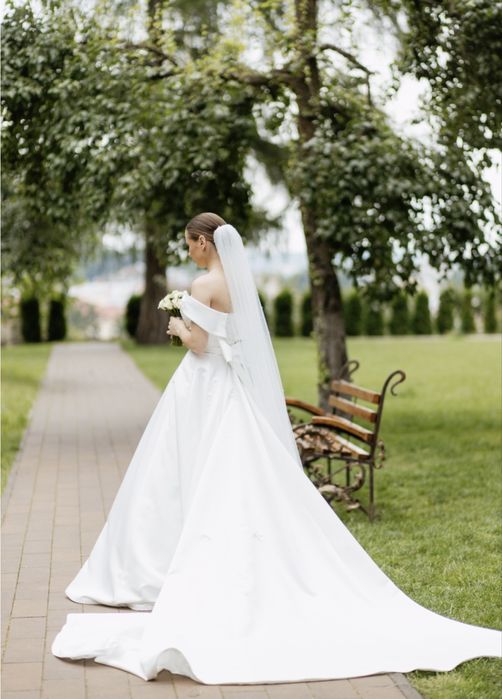 Millanova весільна сукня