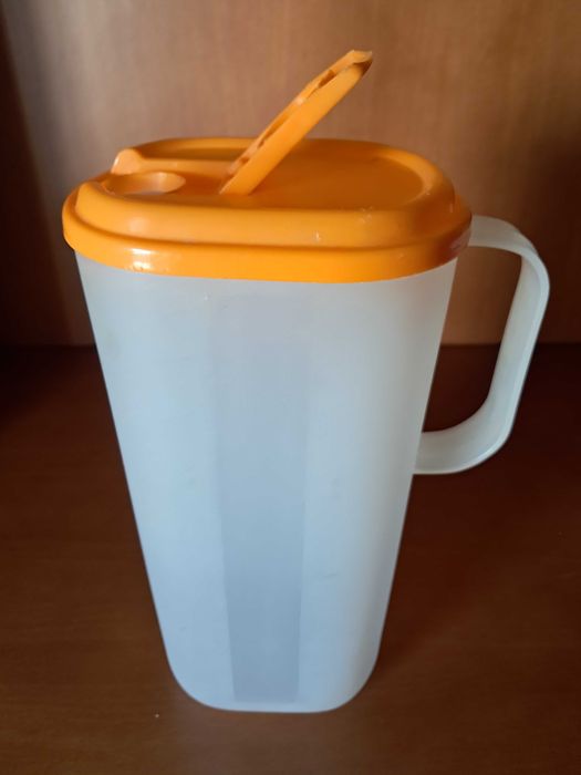 Recipiente para alimentos com tampa