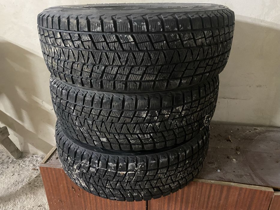 Резина (шини) r17   225/65. 3Шт Bridgestone Blizzak DM