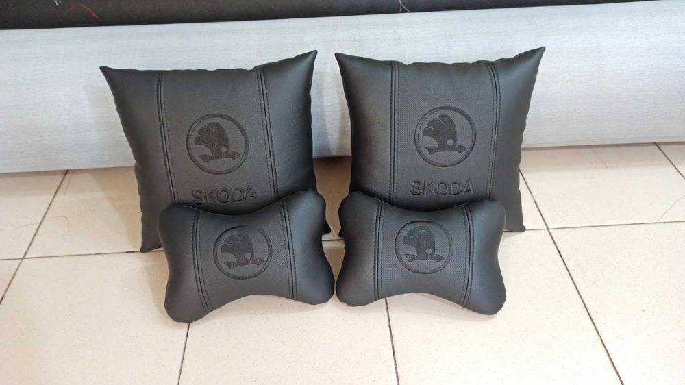 Автоподушки, подушки на подголовники под шею в авто Skoda