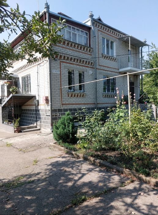 Продам гарний будинок