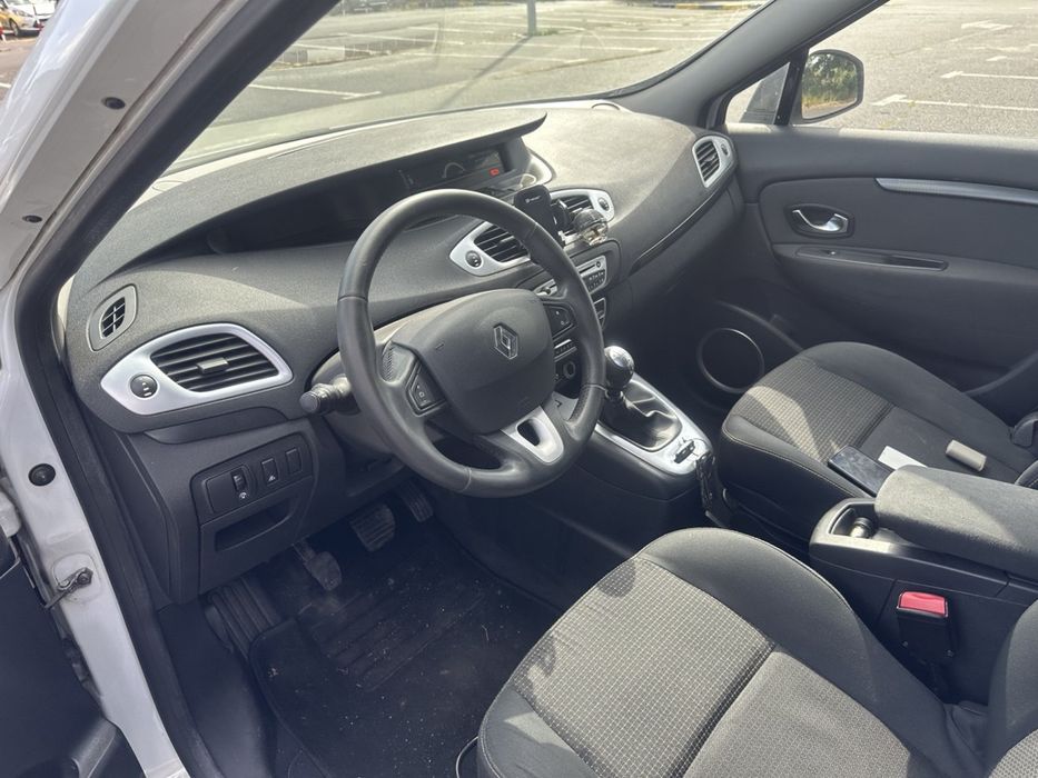 Renault Grand Scenic 2010 1.9 dCi Diesel