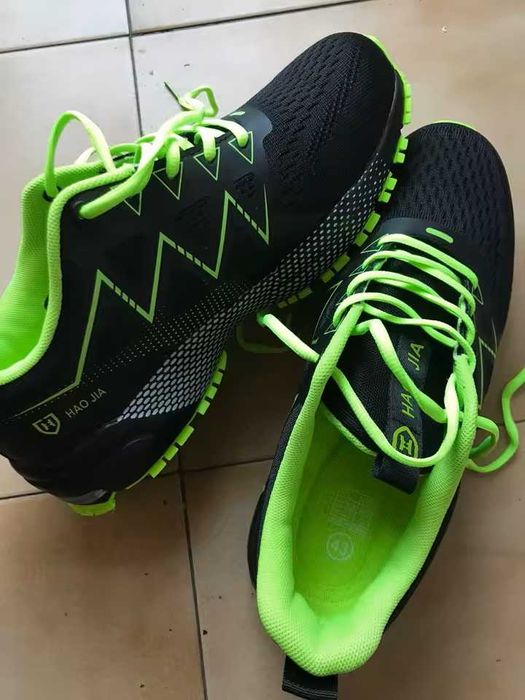 Lekkie buty sneakersy