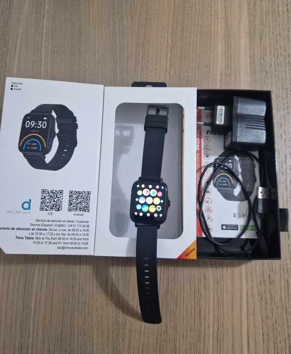 Innova Fitness Cyclone smartwatch