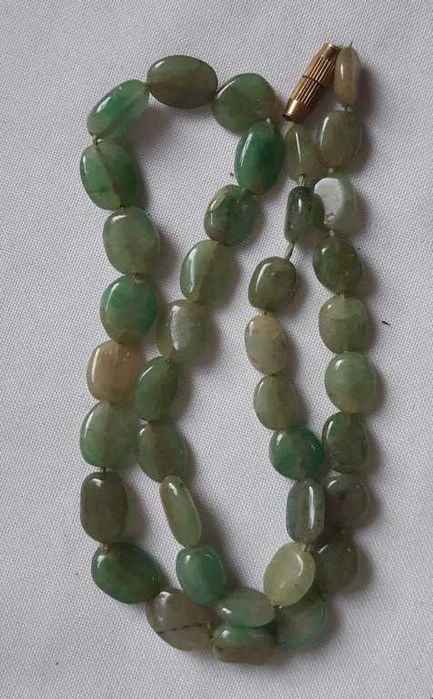 Винтажные бусы из авантюрина