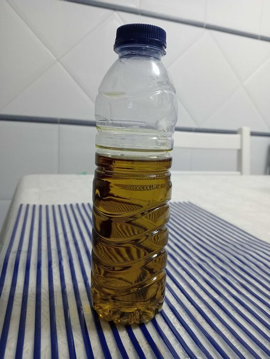 Azeite puro da região de Lamego de produção própria (preço por litro)