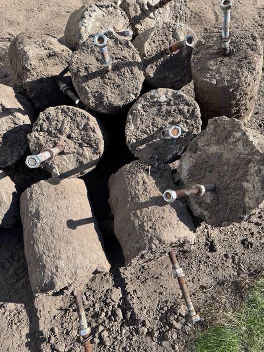 Slupki fundamentowe