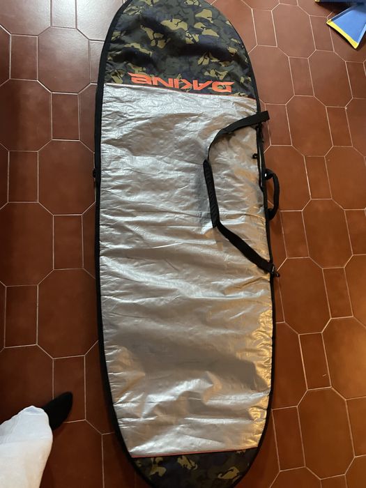 Prancha de surf de espuma 6”4 com capa do tamanho da prancha