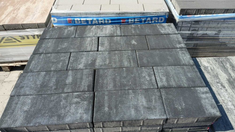 KOSTKA BRUKOWA - VIA TRES VULCANO - podjazd, taras, schody, grafit,